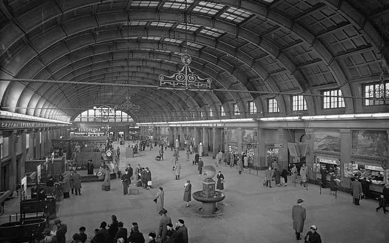 Scenes from Stockholm Central Station in the 1950s